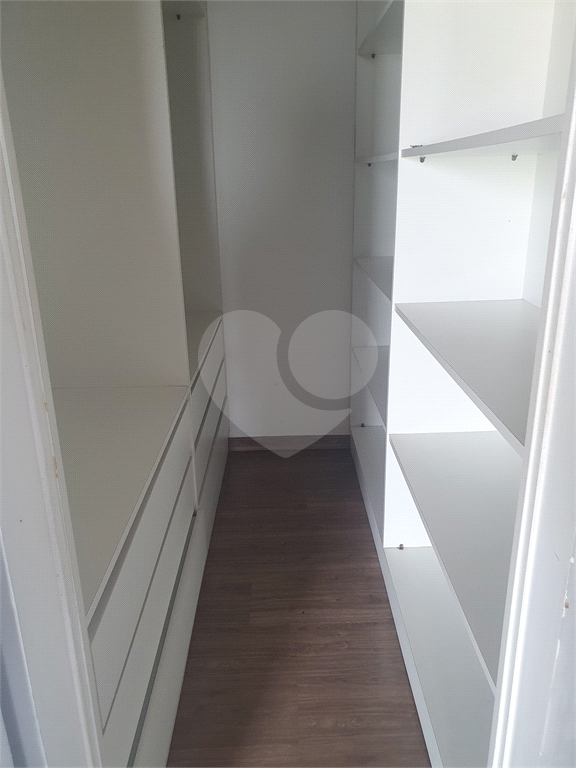 APARTAMENTO em SANTANA