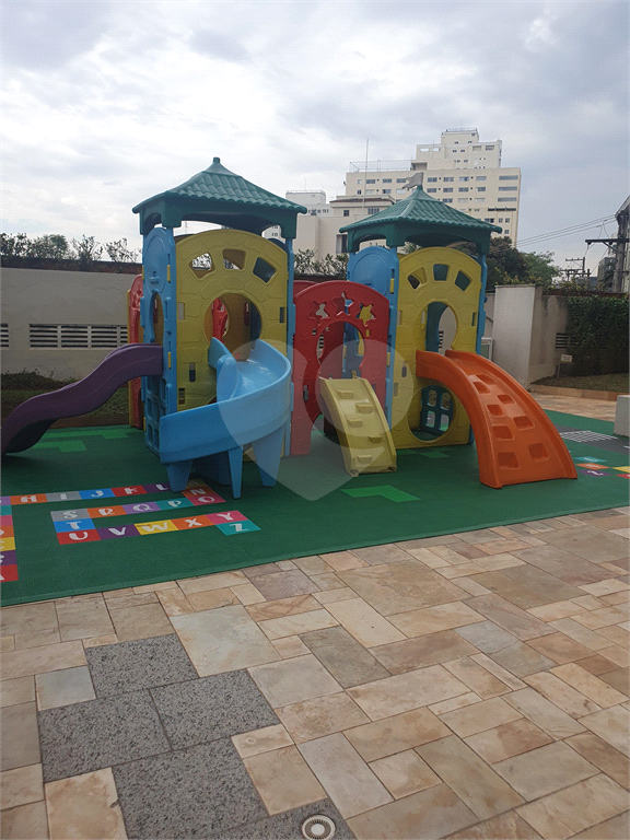 APARTAMENTO em SANTANA