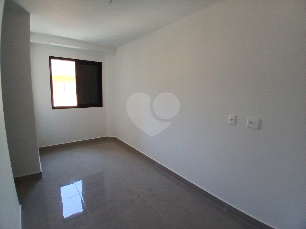 APARTAMENTO em VILA MEDEIROS