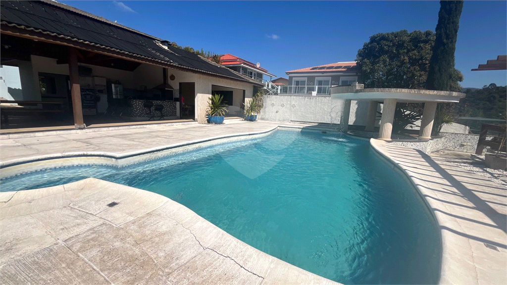 Casa à venda com 4 quartos, 329m² - Foto 29
