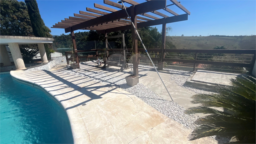 Casa à venda com 4 quartos, 329m² - Foto 30