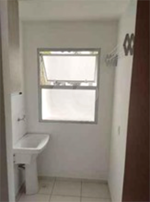 Apartamento à venda com 2 quartos, 52m² - Foto 17
