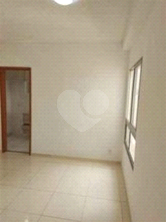 Apartamento à venda com 2 quartos, 52m² - Foto 4