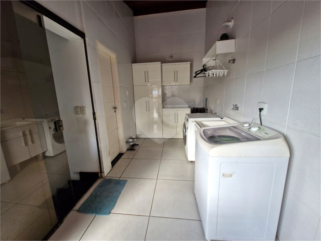 Vende-se: Casa em Condomínio Fechado no Barro Branco – 229m²