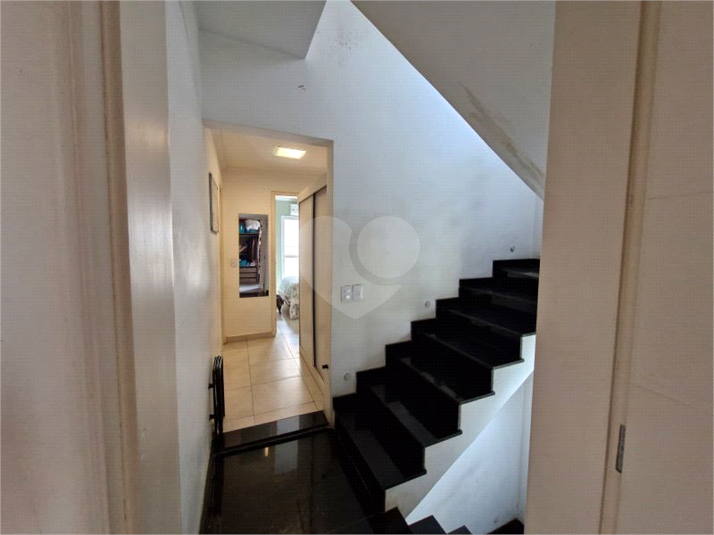 Vende-se: Casa em Condomínio Fechado no Barro Branco – 229m²