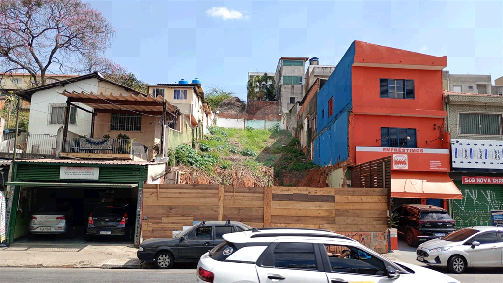 Terreno à venda na Estrada Turística do Jaraguá. Fácil acesso e visibilidade estratégica