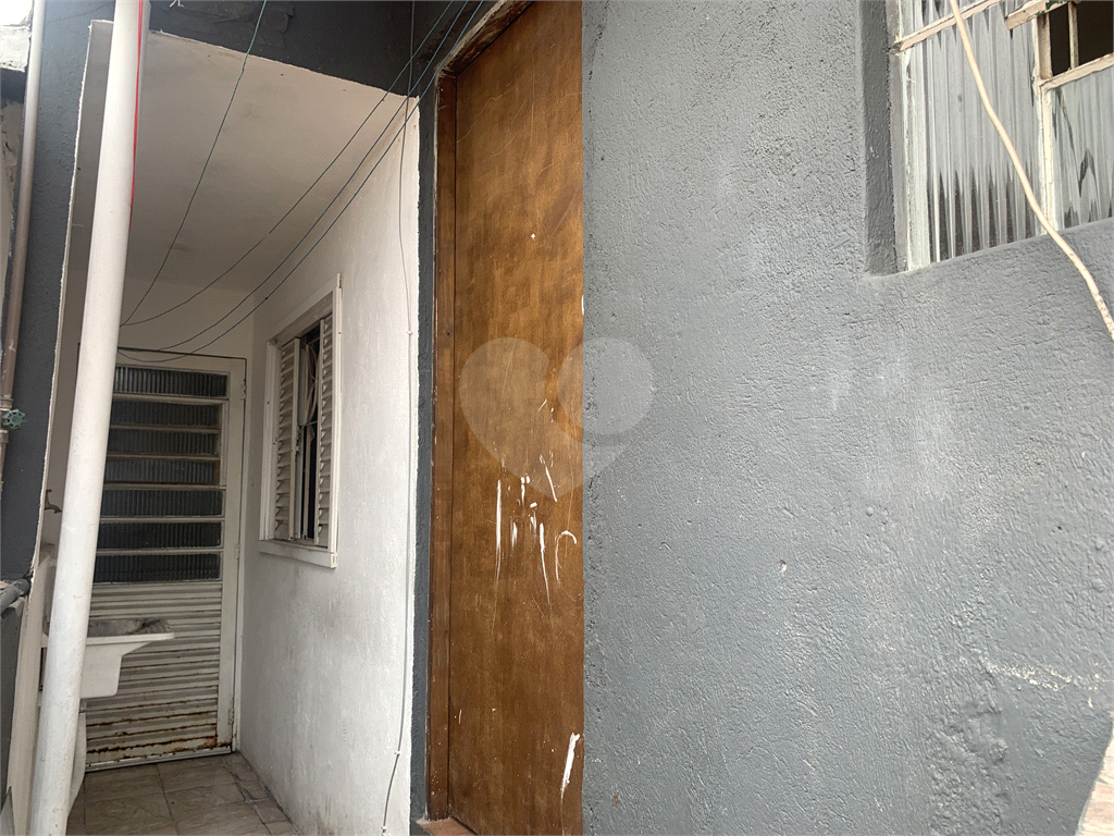Terreno com Duas Casas – Oportunidade com Renda!