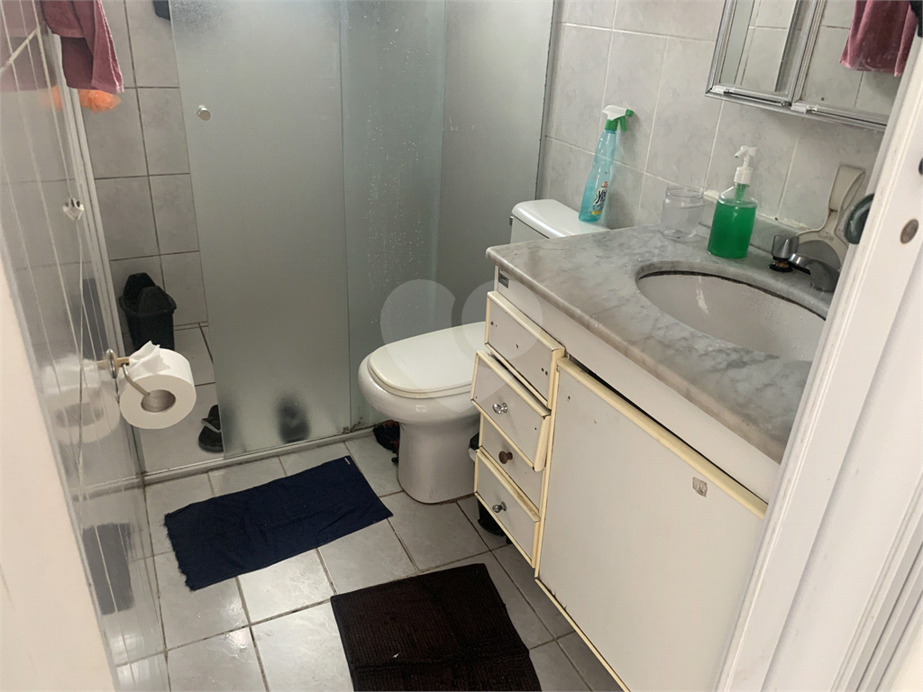 Terreno com Duas Casas – Oportunidade com Renda!