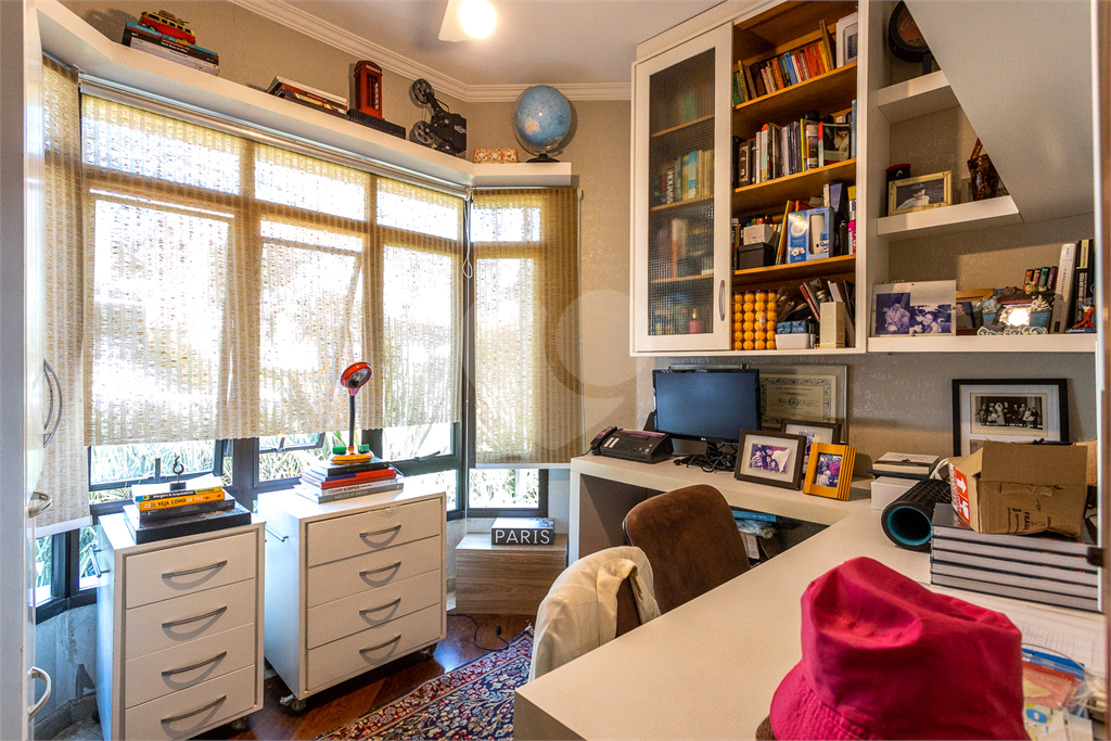 CASA EM CONDOMÍNIO À VENDA EM ALPHAVILLE 