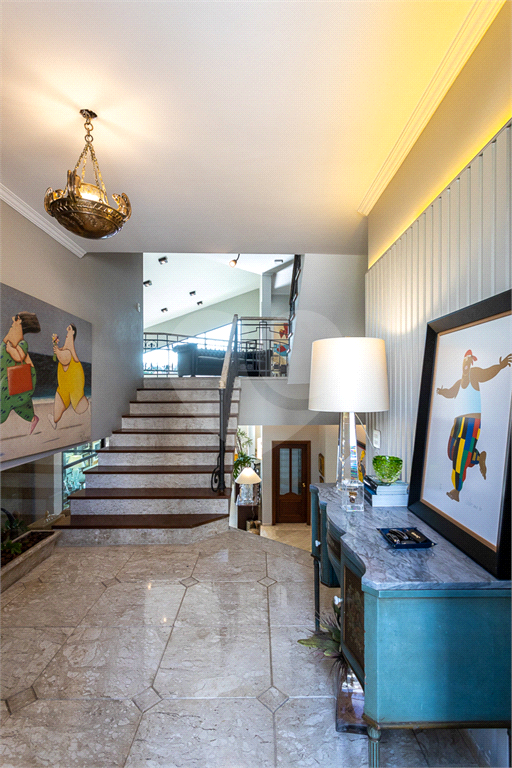 CASA EM CONDOMÍNIO À VENDA EM ALPHAVILLE 