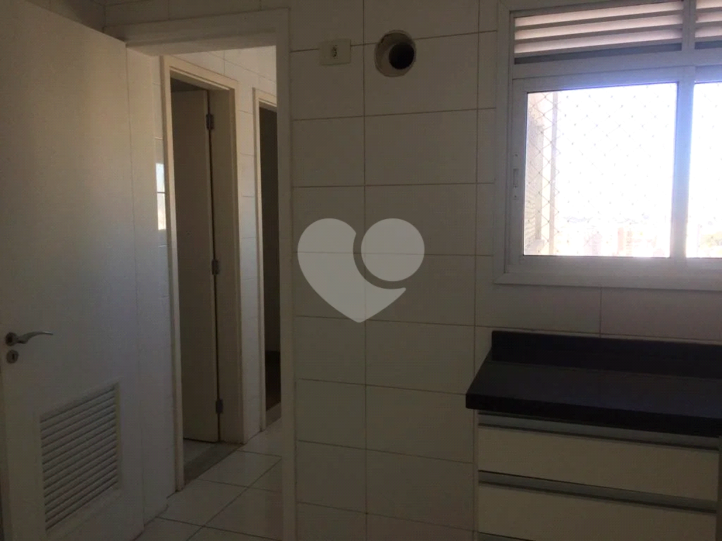 Vende apartamento 3 dormitirios duas suites e varanda goumert a cinco minutos do metro santana 