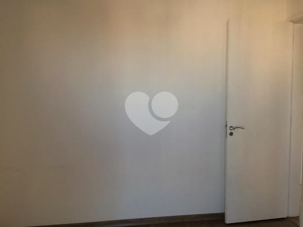 Vende apartamento 3 dormitirios duas suites e varanda goumert a cinco minutos do metro santana 