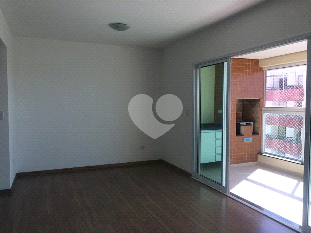 Vende apartamento 3 dormitirios duas suites e varanda goumert a cinco minutos do metro santana 