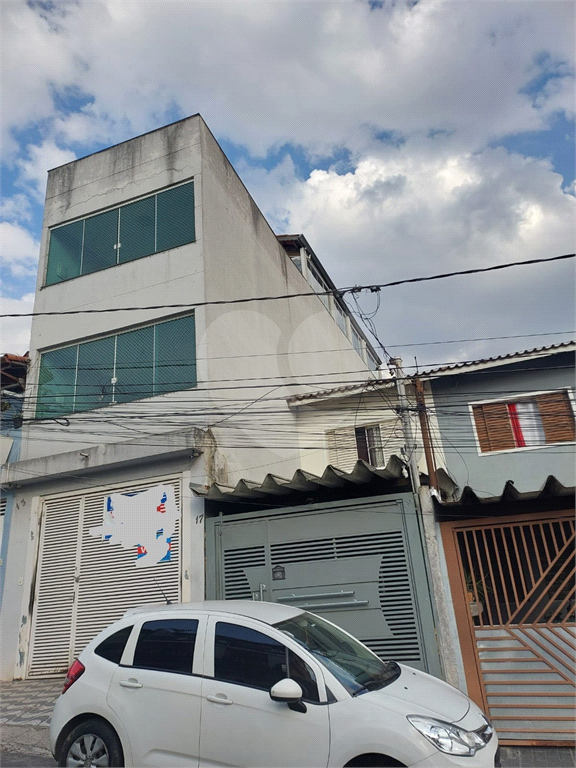 SOBRADO CONFORTÁVEL PRÓXIMO AO PARQUE HORTO FLORESTAL