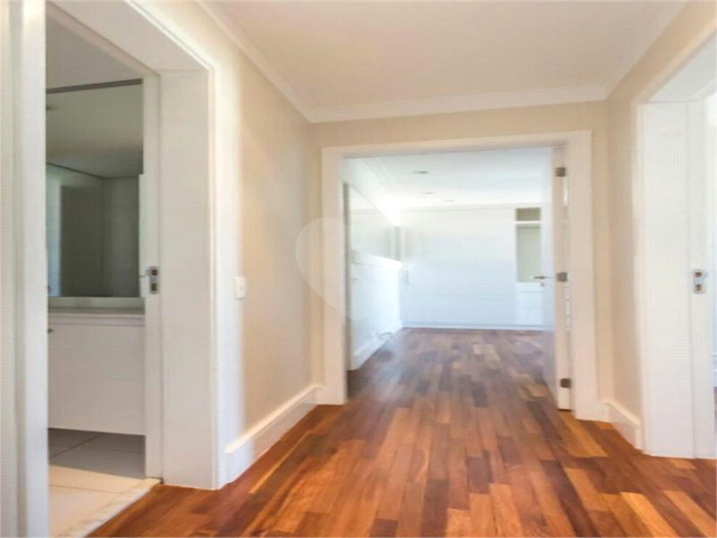 Apartamento à venda em Pinheiros 