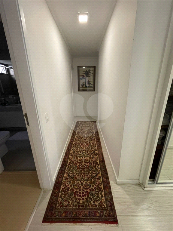 Apartamento duplex, 280 m2,  5 dormitórios , 2 suites, 4 vagas de garagem com depósito, em rua privativa em Higienópolis !!!