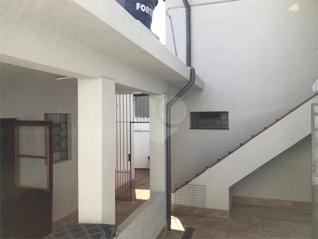 CASA TERREA PARA LOCAÇÃO COM EDICULA