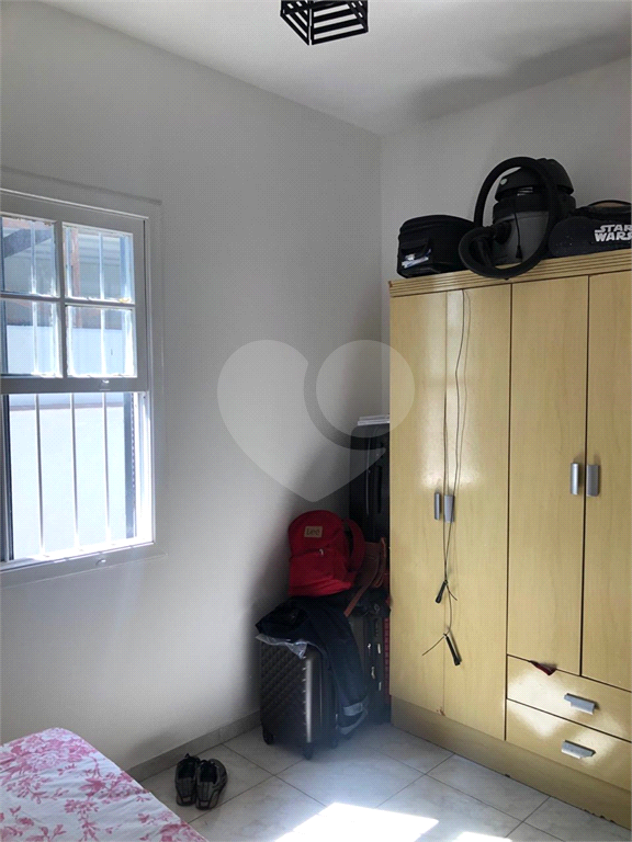 CASA TERREA PARA LOCAÇÃO COM EDICULA