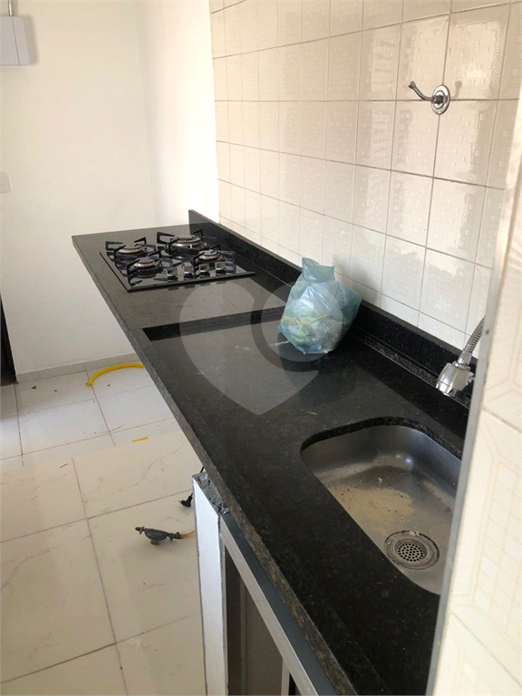 CASA TERREA PARA LOCAÇÃO COM EDICULA