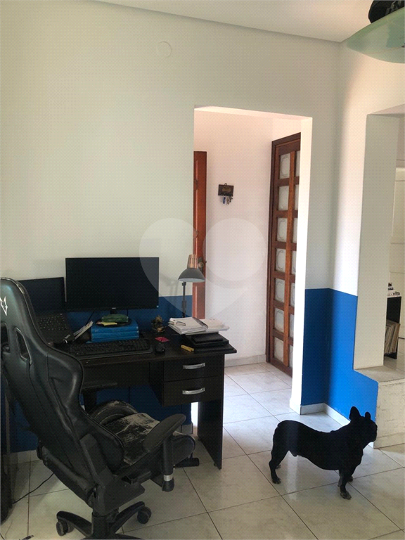 CASA TERREA PARA LOCAÇÃO COM EDICULA
