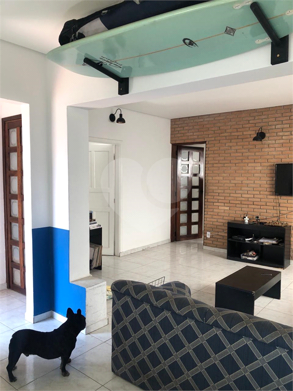 CASA TERREA PARA LOCAÇÃO COM EDICULA
