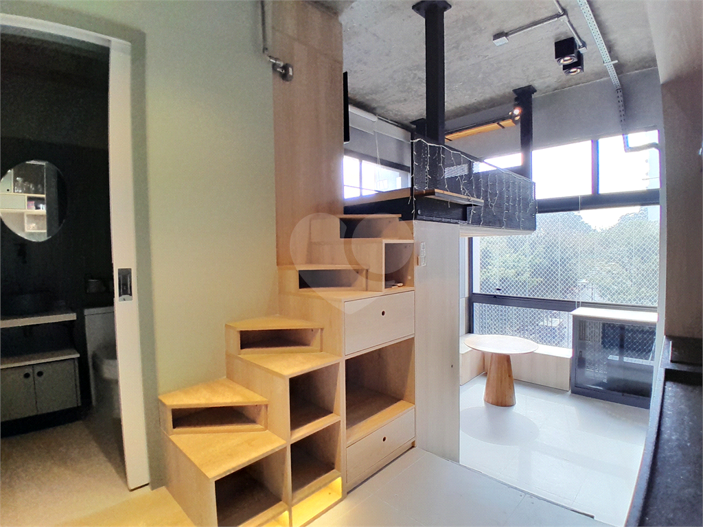 Apartamento studio com 29m² para alugar em Pinheiros