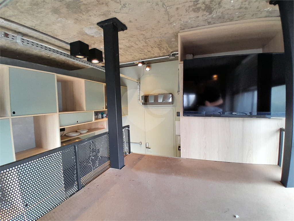 Apartamento studio com 29m² para alugar em Pinheiros