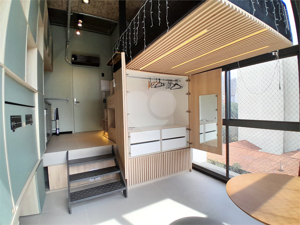 Apartamento studio com 29m² para alugar em Pinheiros
