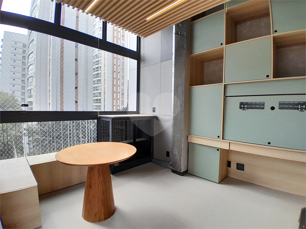 Apartamento studio com 29m² para alugar em Pinheiros