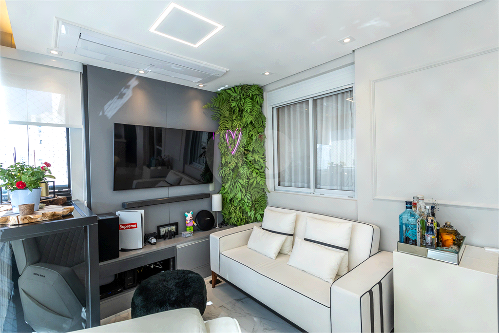 Apartamento Espetacular Cyrela em andar bem alto com Porteira Fechada