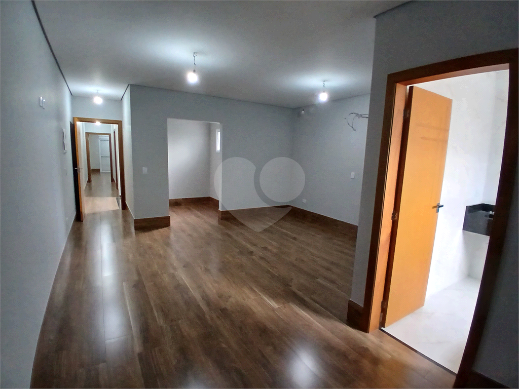 Sobrado novo 3 suítes no Parque São Domingos