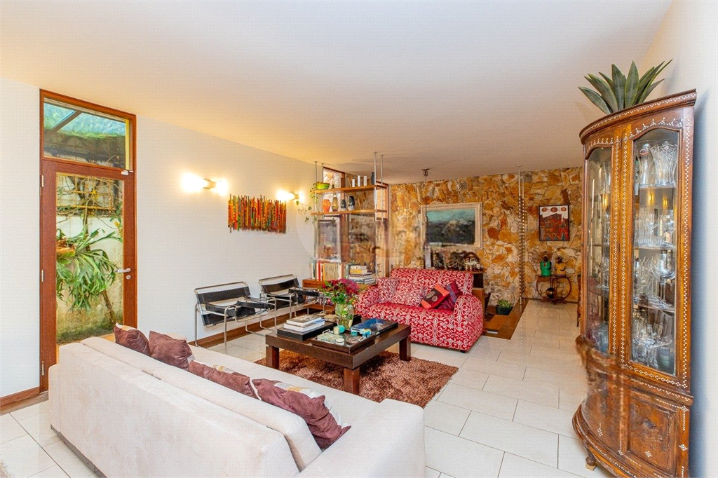 Casa Sobrado em Alto de Pinheiros
