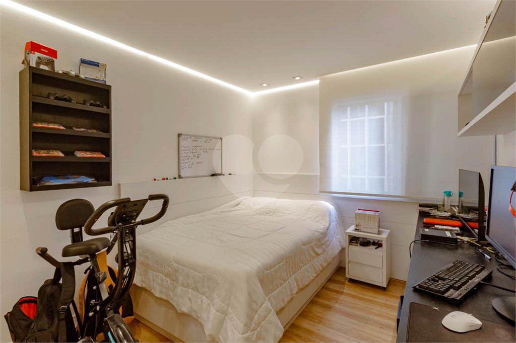 APARTAMENTO em ITAIM BIBI