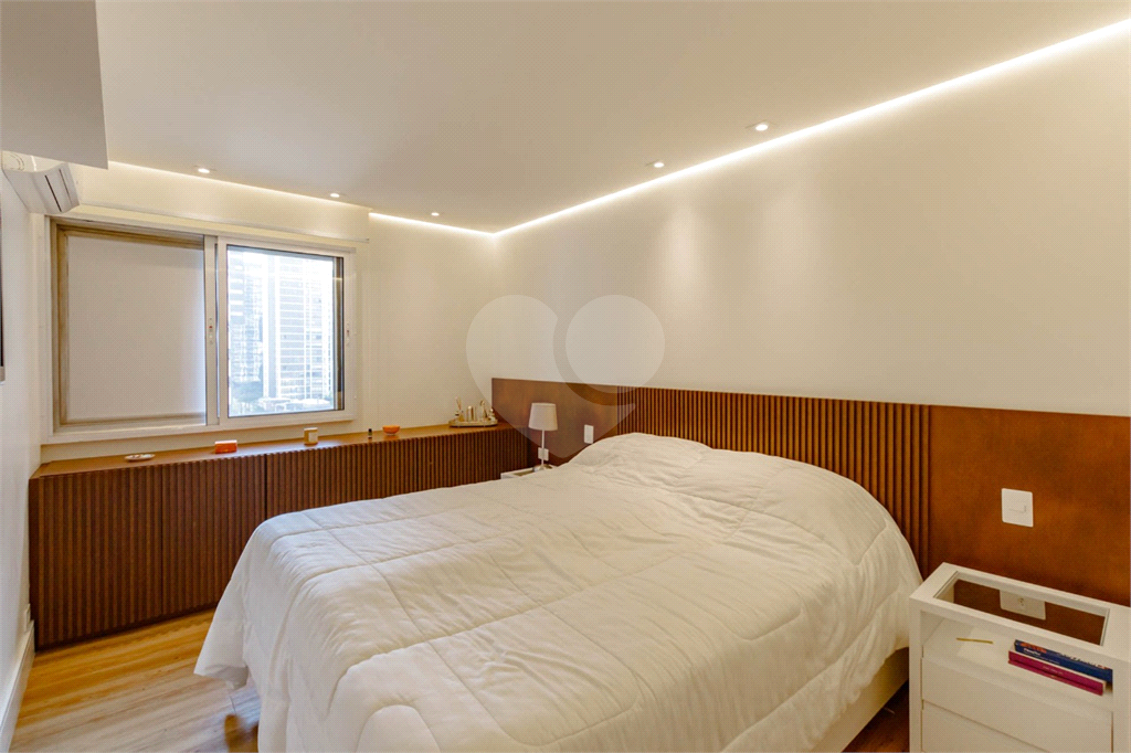 APARTAMENTO em ITAIM BIBI