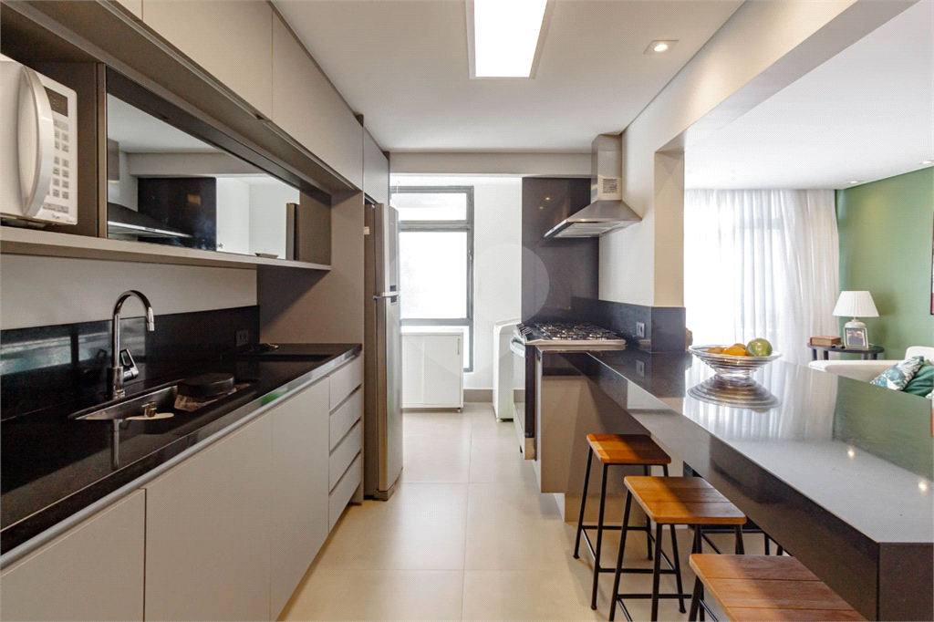 APARTAMENTO em ITAIM BIBI