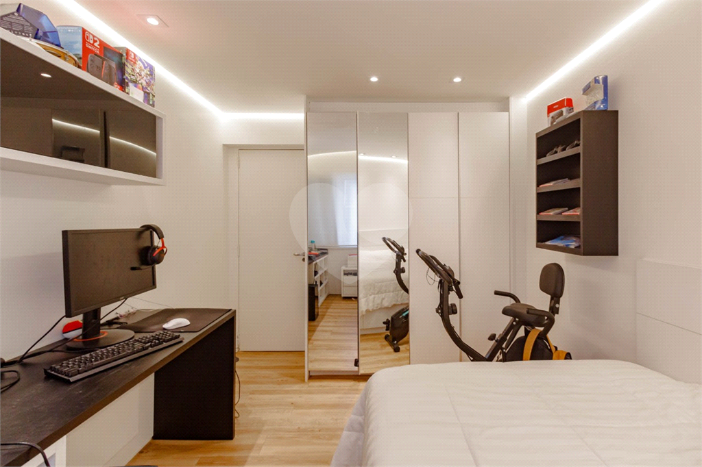 APARTAMENTO em ITAIM BIBI