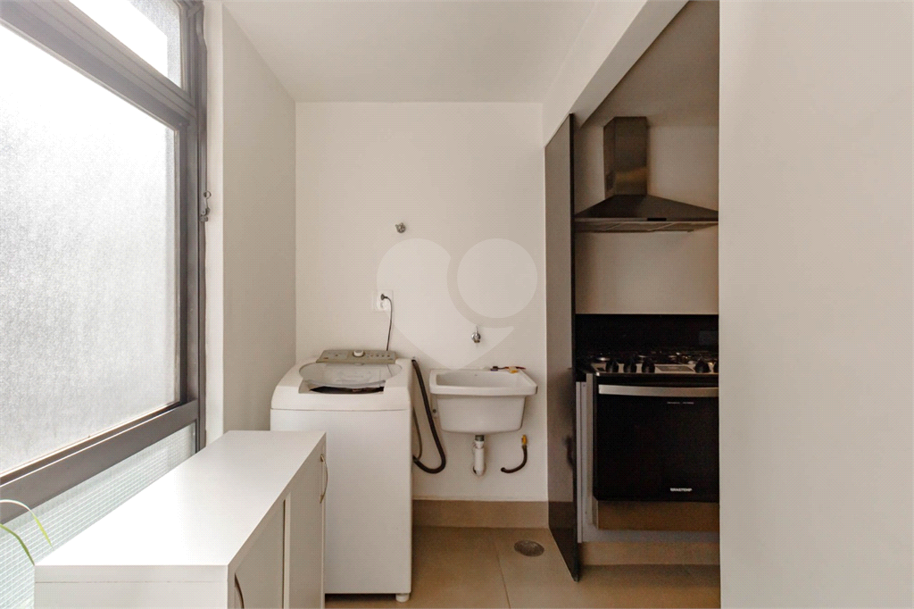 APARTAMENTO em ITAIM BIBI