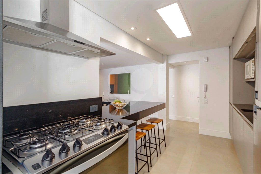 APARTAMENTO em ITAIM BIBI