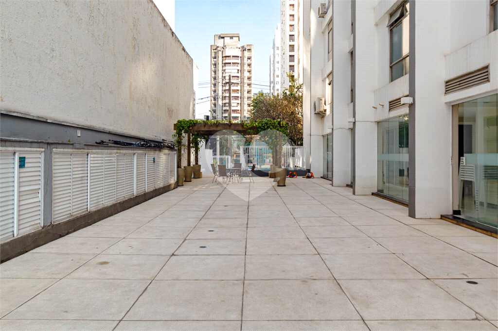 APARTAMENTO em ITAIM BIBI