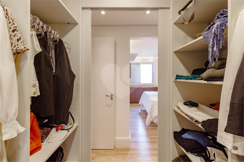 APARTAMENTO em ITAIM BIBI