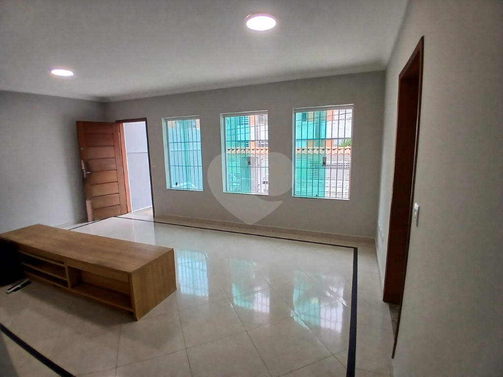 Sobrado Impecável à Venda na Vila Medeiros – Recém-Reformado e Pronto para Morar!