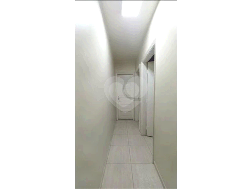 2 quartos e vaga de garagem 