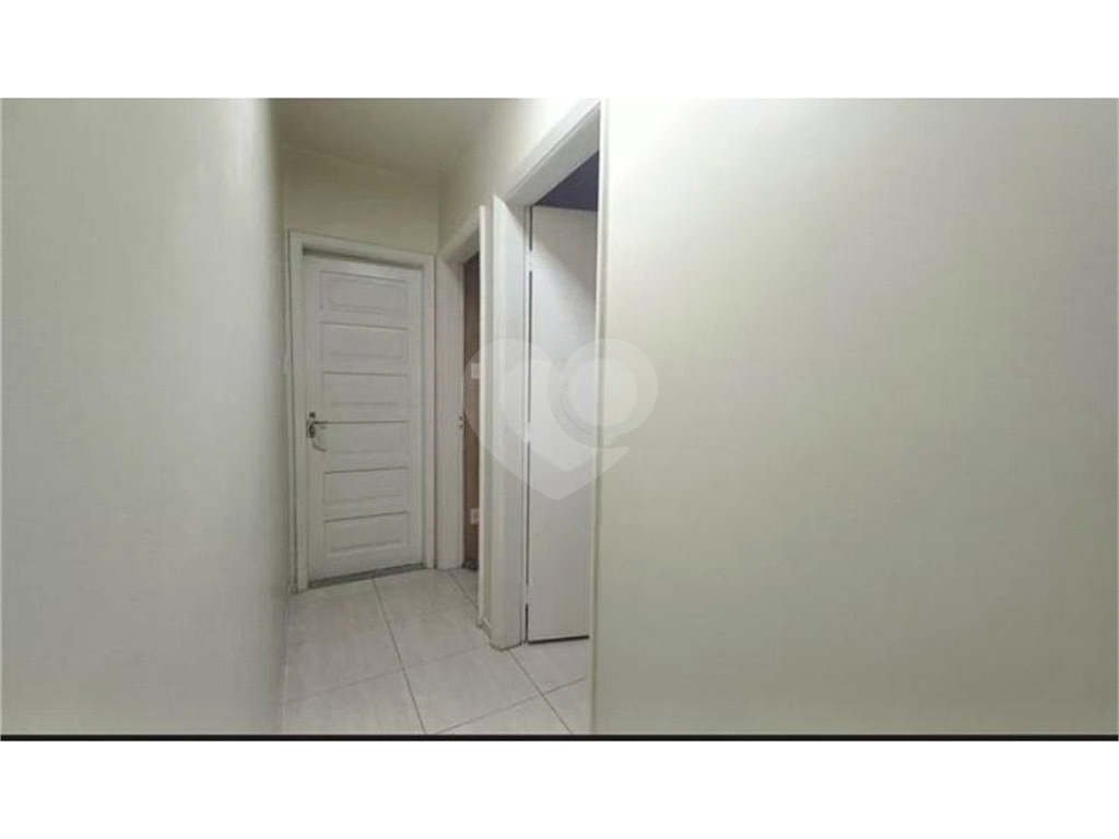 2 quartos e vaga de garagem 