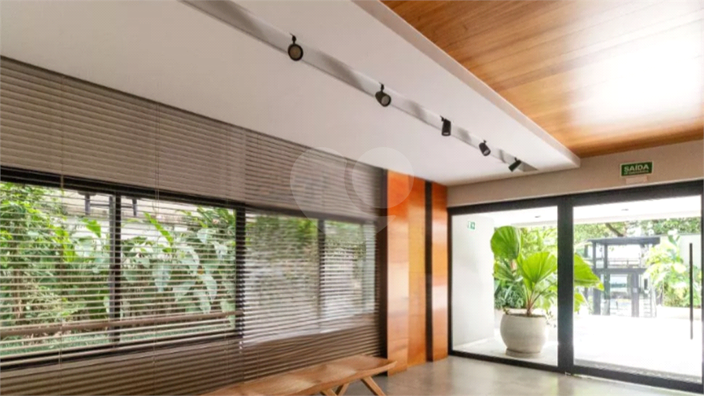 Apartamento de Alto Padrão em Perdizes com 3 Suítes