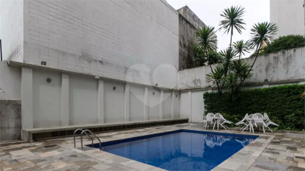Apartamento de Alto Padrão em Perdizes com 3 Suítes