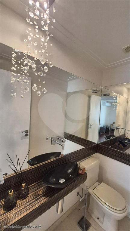Apartamento a venda na Rua Dr. Tomas Carvalhal no bairro do Paraiso - 4 quartos sendo 3 suítes - andar alto - lazer