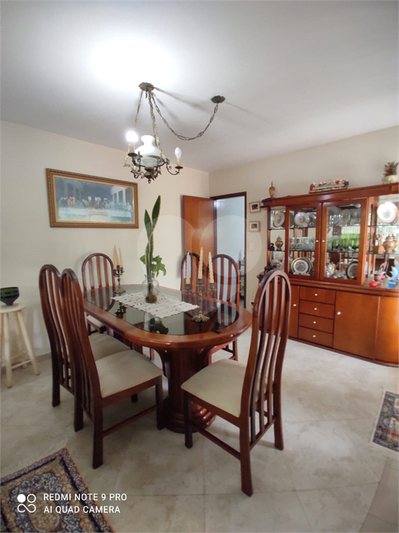Excelente Casa Térrea com Piscina