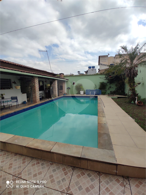 Excelente Casa Térrea com Piscina