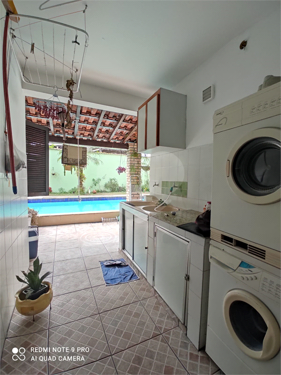 Excelente Casa Térrea com Piscina
