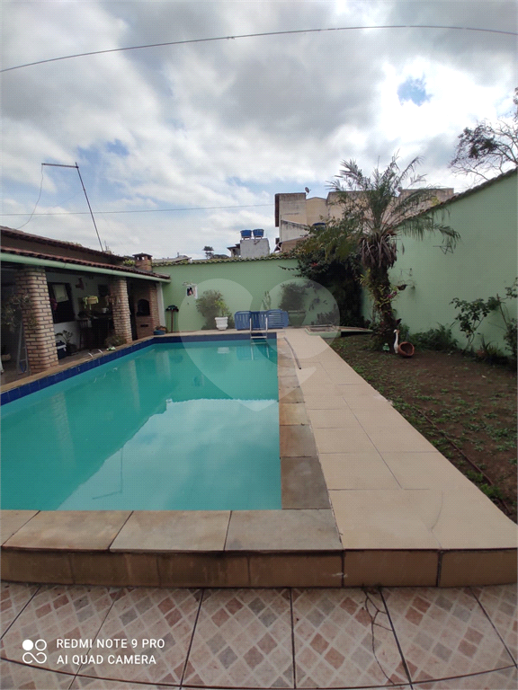 Excelente Casa Térrea com Piscina